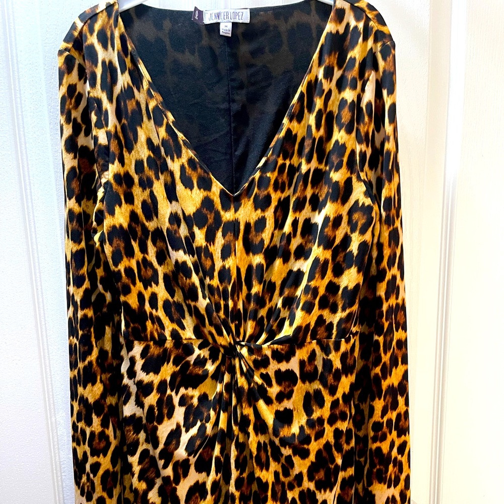 Women’s Leopard Print Dress. Jennifer Lopez. Size Medium